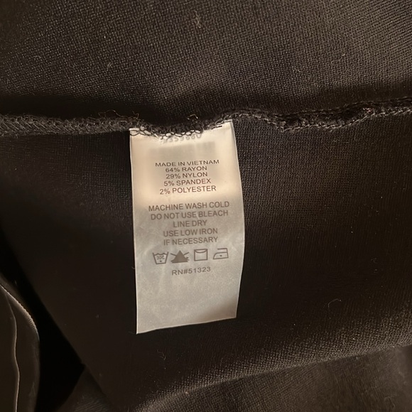 NEW Vince Camuto Square Neck Puffed Sleeve Top in Rich Black Size XL New w/o Tag - Picture 8 of 9